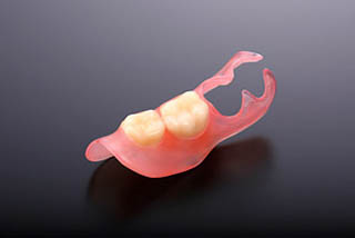 ノンクラスプデンチャー